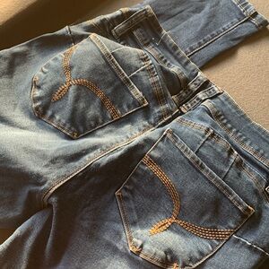 Royalty For Me WannaBettaButt Jeans Denim Mid-Rise Skinny Leg